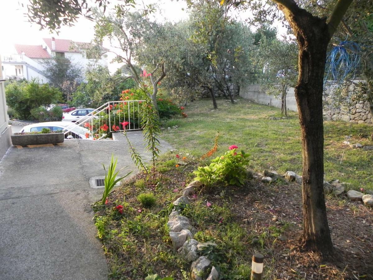Apartments Kampor Damira Rab Town Exterior foto